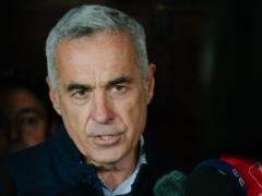 Скандальный экс-кандидат в президенты Румынии заявил о выходе из политики