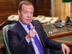 Медведев пригрозил Трампу  Третьей мировой 