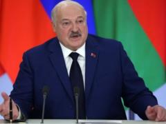 Лукашенко поручил ремонтировать суда для России