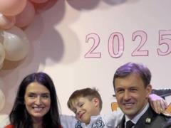Valentina Khamaiko showed with the cholovik tu with the same donki on vibrant young sina