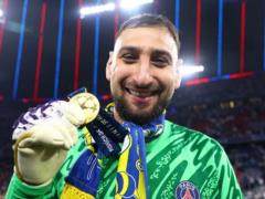 Donnarumma bumming his Maybutut in PSG