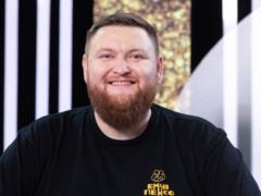 Звезда  Вар ятів  Владимир Жогло поделился секретом, как удивлять любимых без денег и чрезмерных усилий