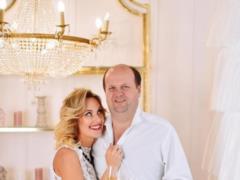 Viktor Bronyuk Rosecrettor Novy Bushawi, friend Yak Dopomagaєy:  