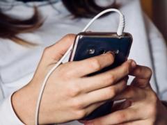 Mobile application or failure: what does a modern user require from IT product