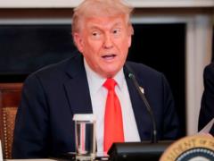Трамп посоветовал  Грете Тунберг пройти курсы по управлению гневом