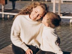 Алена Шоптенко показала новые фото с сыном по случаю его 7-летия