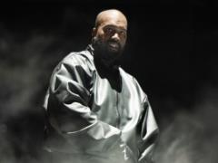 Канье Уэст окончательно изменил имя и фамилию