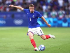 Bournmouth signed the defender, preparing for the sale of his star
