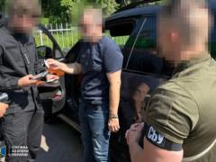 Военные и бизнесмены украли 64 млн на технике для ВСУ – СБУ