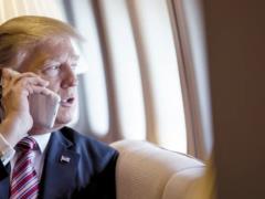 Семья Трампа будет производить золотой  трампфон  и создаст свой мобильный оператор – Bloomberg