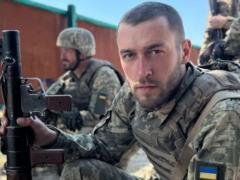  Я очень прошу вас прийти : жена погибшего актера Юрия Фелипенко назвала время и место прощания с героем