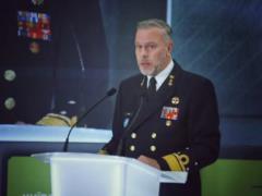 Адмирал Бауэр допустил, что НАТО может и не ответить на небольшое нападение России на Эстонию