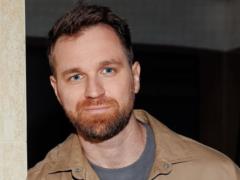 Известный украинский актер публично извинился за свой пост, что «устал от войны»