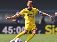 PIVZAHIST Veroni Light the club with an in -lump agent Zaidi Vitvyv at Saudivskiy