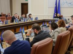 Правительство решило увеличить расходы на 449 млрд