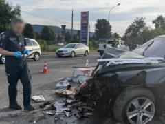 В Закарпатье BMW врезалась в контрольный пункт, погиб пограничник