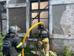 Российский авиаудар по Донецкой области: погибли двое гражданских, разрушен дом