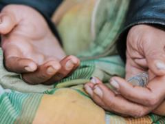 Ситуация с бедностью в Украине критическая: как в правительстве предлагают бороться с проблемой