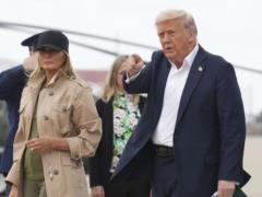 Трамп посетил Техас, чтобы оценить ущерб от наводнения, унесшего жизни более 120 американцев
