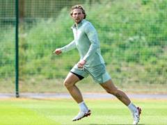 A funny put forward the condition of the PSG according to his transition