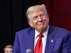 Купились на дерьмо демократов : Трамп раскритиковал своих сторонников из-за позиции по делу Эпштейна