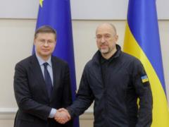 Шмыгаль провел разговор с комиссаром ЕС