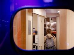 Hundreds of passengers were not allowed into the trains: the UK, after the scandal with tickets, sharply tightened control. What