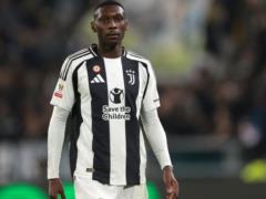 Newkasl Tsika Kolo Muani on Tli Invisible Z Maybutnim Isaka