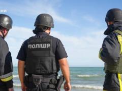 В Черноморске во время шторма в море исчез подросток: поиски продолжаются.
