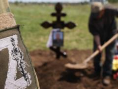 Хоронят в мешках: в оккупированной Горловке не хватает гробов, местные морги перегружены