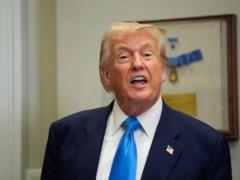 Трамп пригрозил Медведеву:  Ты заходишь на очень опасную территорию 