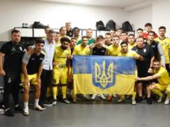 Oleksandriyi was leap to pray on the field with the Praopor of Ukraine for the partisan match