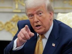 Трамп  ответил  на угрозы Медведева указом