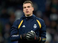 Manchester United served on Lunin