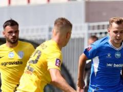 Кудровка и Александрия при счете 3:1 завершили первую игру сезона красочно