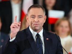 Новый президент Польши Навроцкий принес присягу
