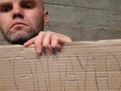 Число украинцев, объявивших голодовку на границе Грузии и РФ, выросло до 15