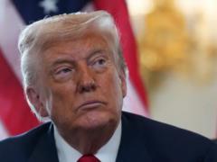 Трамп не исключает введения дополнительных пошлин против Китая за покупку российской нефти