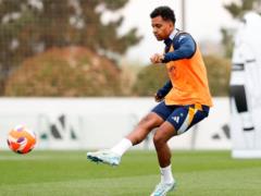 Manchester City is looking at the football player of Real Madrid