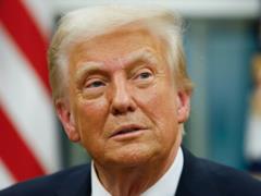 Трамп отсрочил введение новых таможенных тарифов с Китаем еще на три месяца