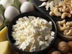 5 продуктов с высоким содержанием белка, которые стоит включить в рацион после 50 лет