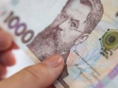 Украинцам установят новую минималку: сколько будут платить и что будет с пенсиями