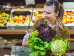 Украинцев обманывают в супермаркетах: как сохранить свои деньги