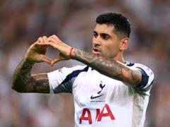 Tottengem by passing the contract with Romero