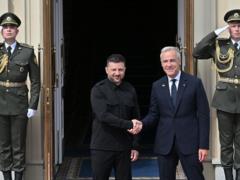 Канада рассматривает отправку войск в Украину