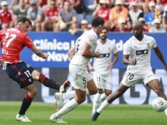 LA LIGA: Osasuna Minimally overgrained Valencia