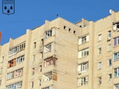 Сумы под обстрелом: дроны РФ попали в жилой дом и автозаправку