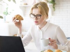 10 пищевых привычек, которые уничтожают ваше здоровье, если вы сидите целый день