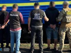 Задержано 12 организаторов схем для уклонистов