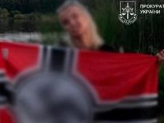 Киевлянка получила подозрение за фото с нацистской символикой